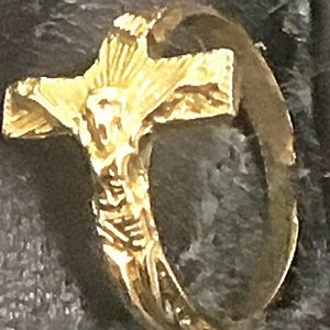 Vintage gold cross ring